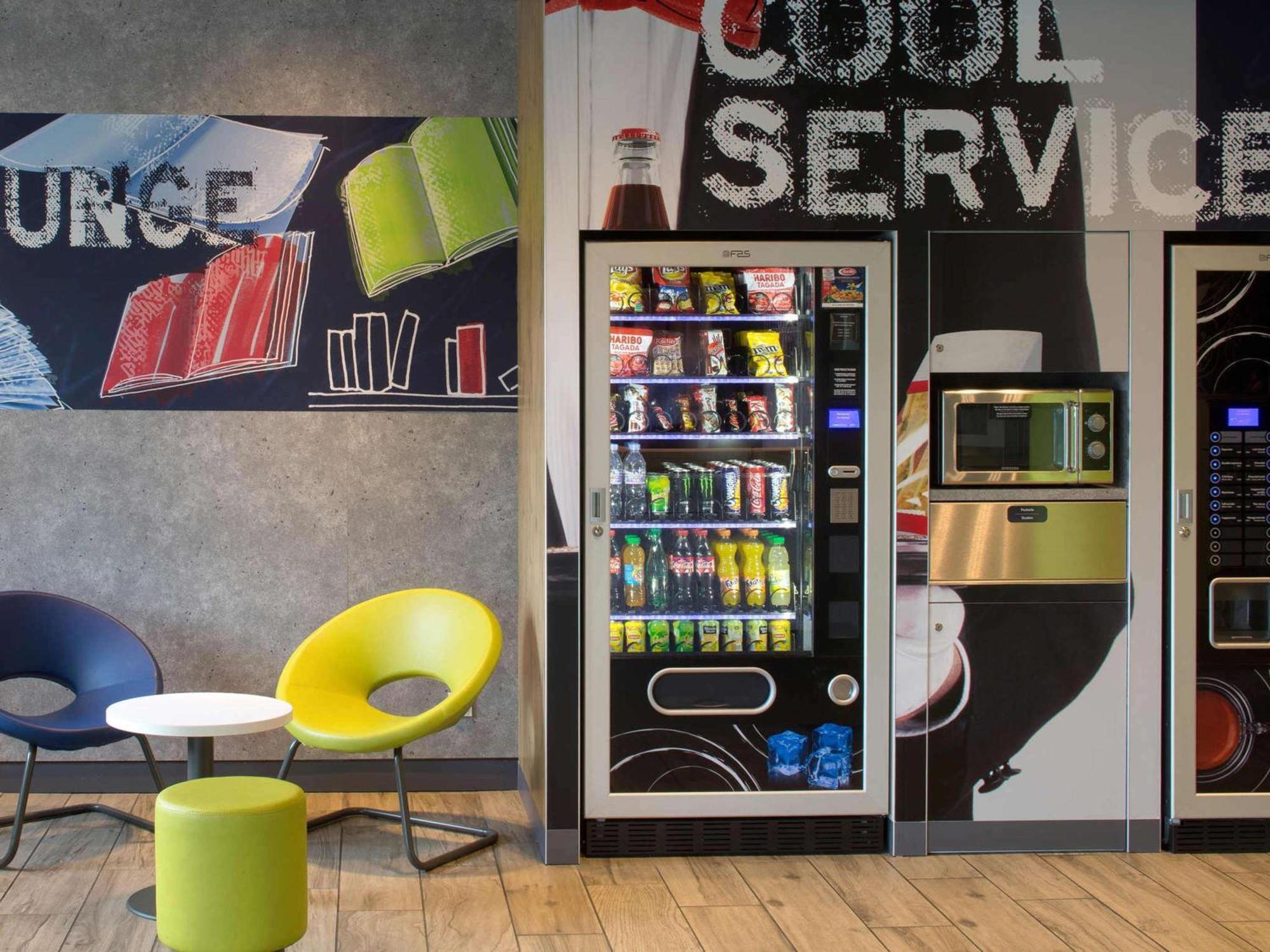 Ibis Budget Montceau Les Mines ภายนอก รูปภาพ