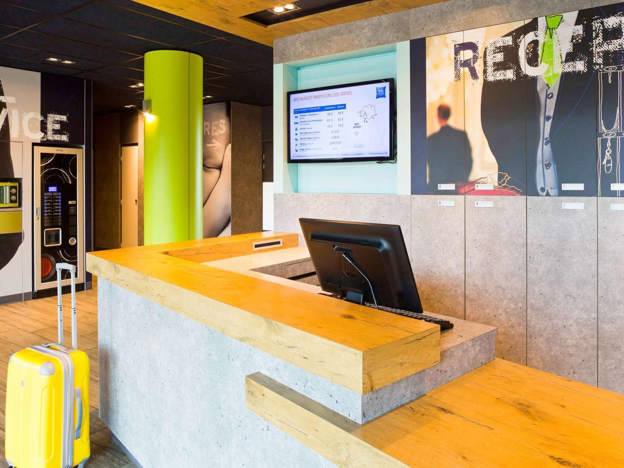 Ibis Budget Montceau Les Mines ภายนอก รูปภาพ