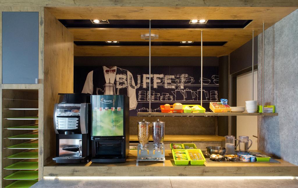 Ibis Budget Montceau Les Mines ภายนอก รูปภาพ