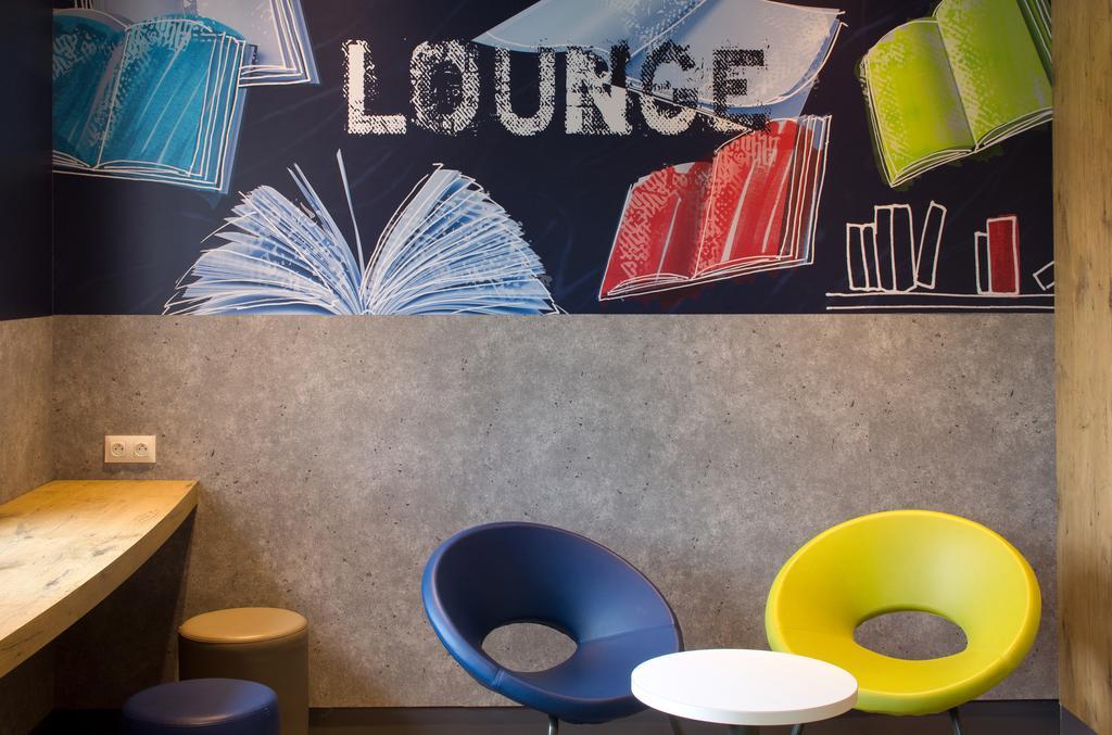Ibis Budget Montceau Les Mines ภายนอก รูปภาพ