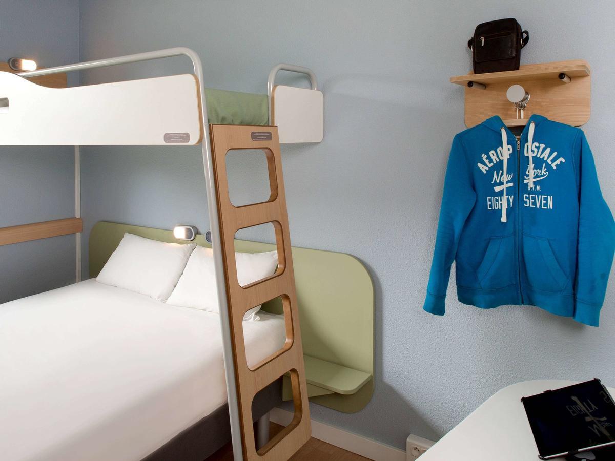 Ibis Budget Montceau Les Mines ภายนอก รูปภาพ