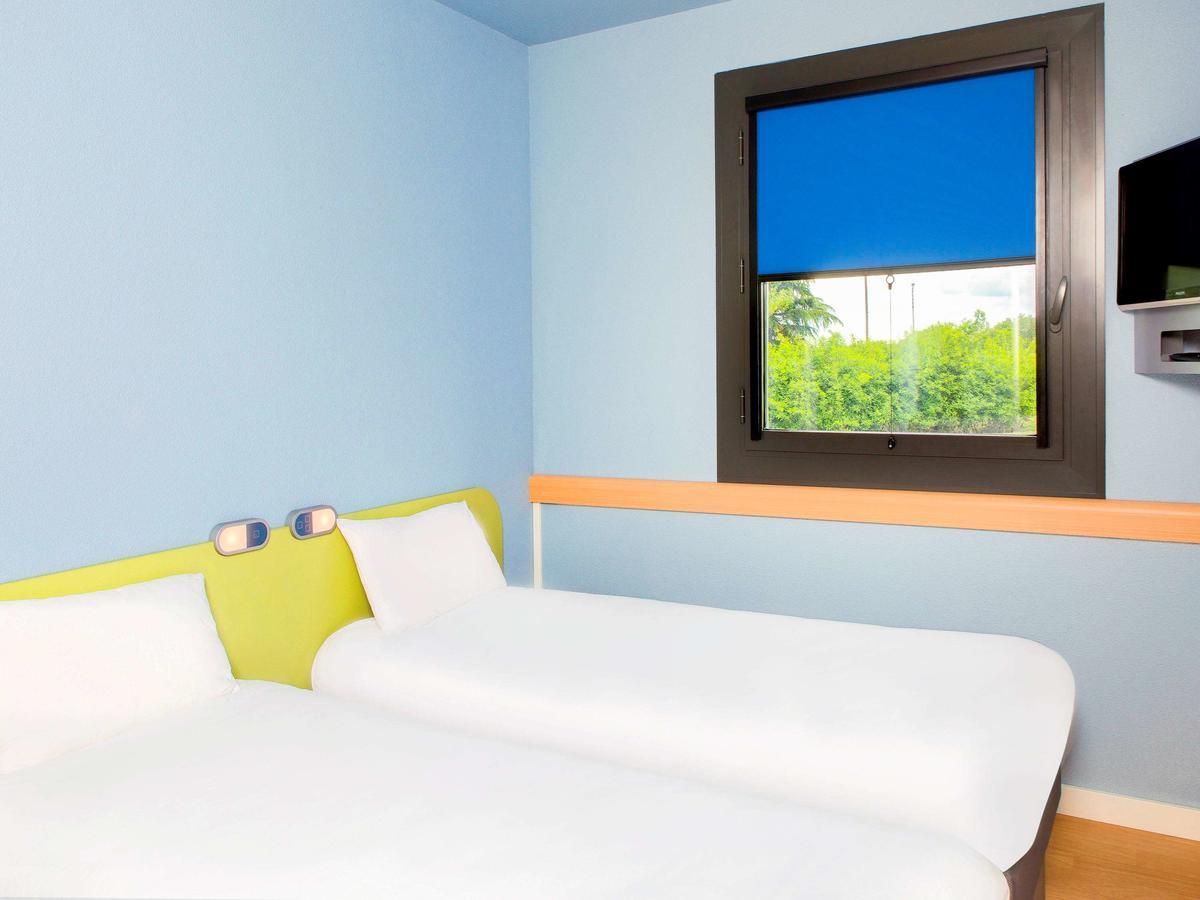 Ibis Budget Montceau Les Mines ภายนอก รูปภาพ